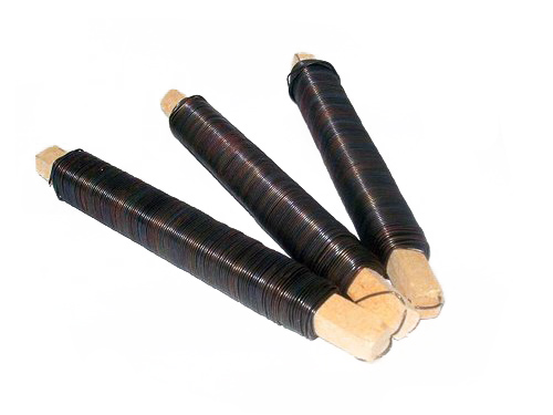 إنتاج طلاء طلاء الأسلاك ينبع أشجار عيد الميلاد الاصطناعية المساند أكاليل بولندا